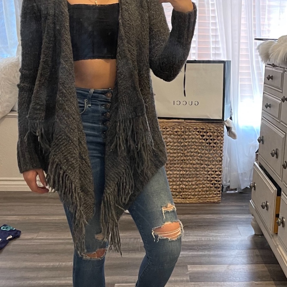 Hollister sweater